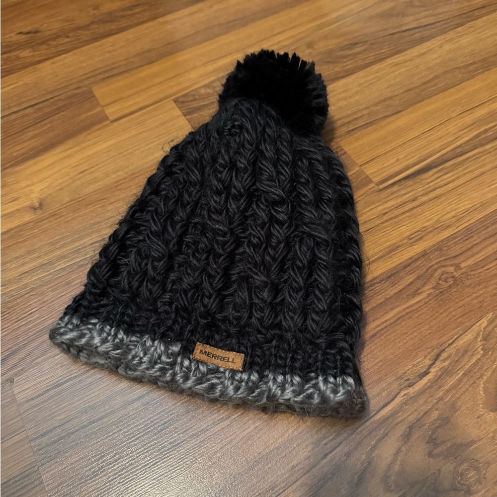 Merrell Black and Gray Cable Knit Beanie